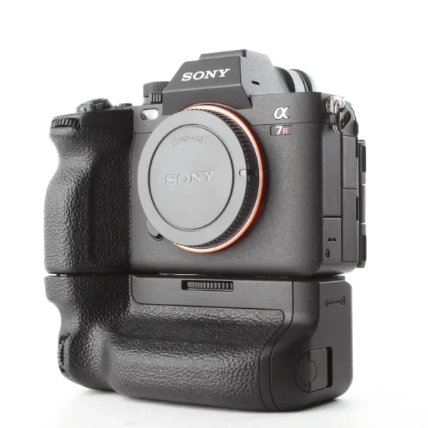 SONY ALPHA 7R V+ GRIP VG-C4EM+ 2 BATTERIES