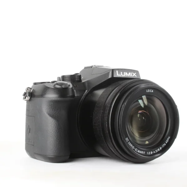 PANASONIC LUMIX FZ2000 – Image 4