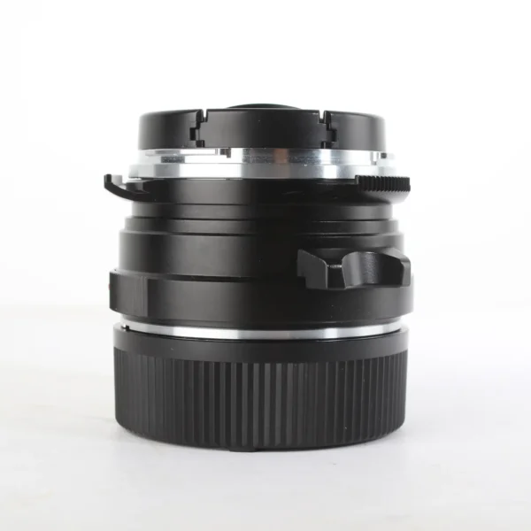 VOIGHTLÄNDER NOKTON CLASSIC 40MM /1.4 – Image 4