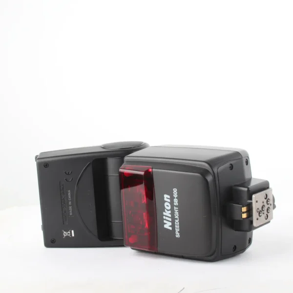 NIKON FLASH SB-600
